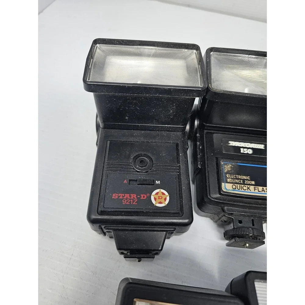 LOT of‎ 9 Mixed Film and Digital Camera Flashes Alfon, Vivrtar, Argus, & More